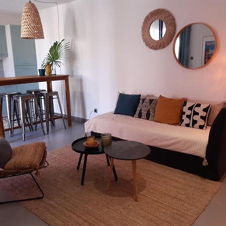 Grand Studio Avec Patio Marseille Exterior photo